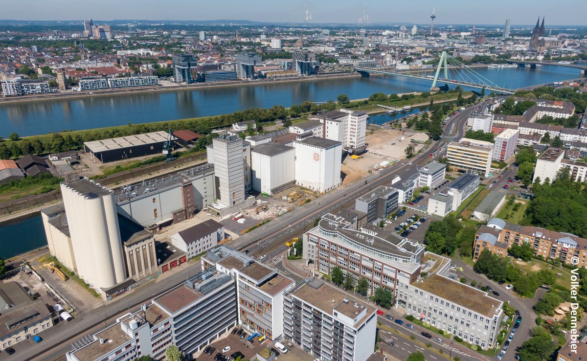 Überblick über das Mühlenareal im Deutzer Hafen Köln 